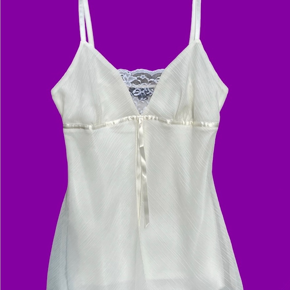 BCX Feminine top light cream